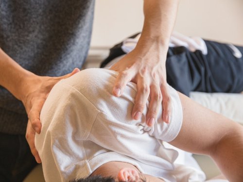 Soins et réparation musculaire sportif chiropracteur
